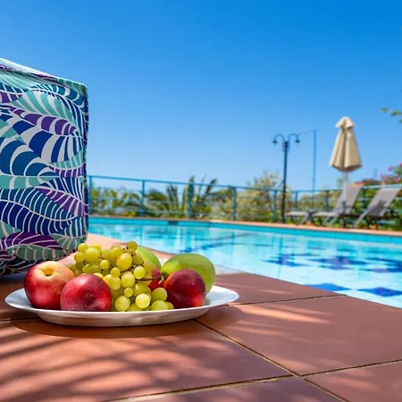 Holiday home A 5 Bedroom With Pool & Amazing Sea View!