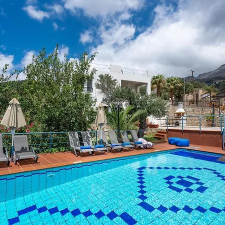 A 5 Bedroom With Pool & Amazing Sea View! Holiday home Sellia (Rethymno)
